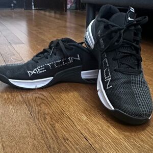 Nike Black and White Women’s Metcon 8 Training Shoes
